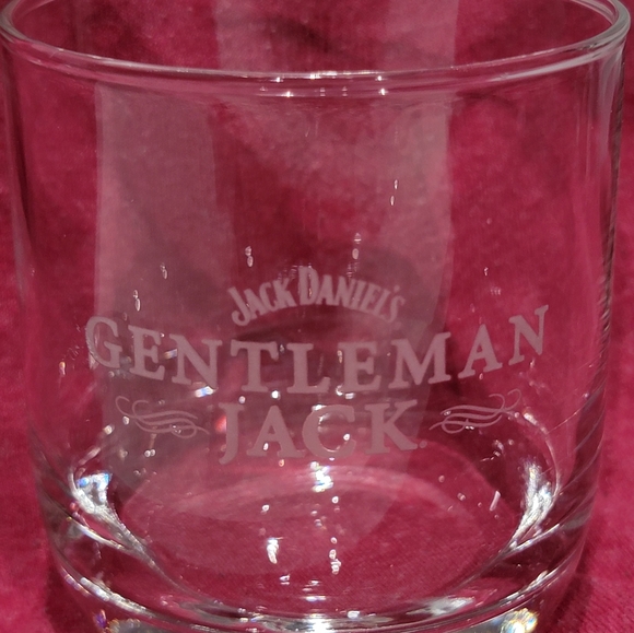 Gentlemen Jack Daniel's 4TH GEN Rocks Glasses - Picture 9 of 14
